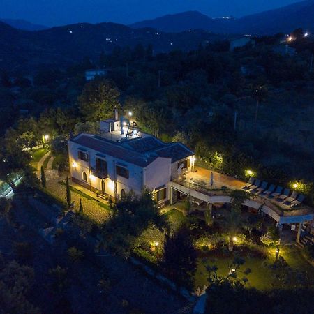 Villarose Кастельбуоно Экстерьер фото