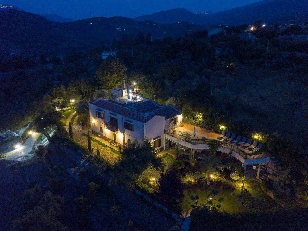 Villarose Кастельбуоно Экстерьер фото