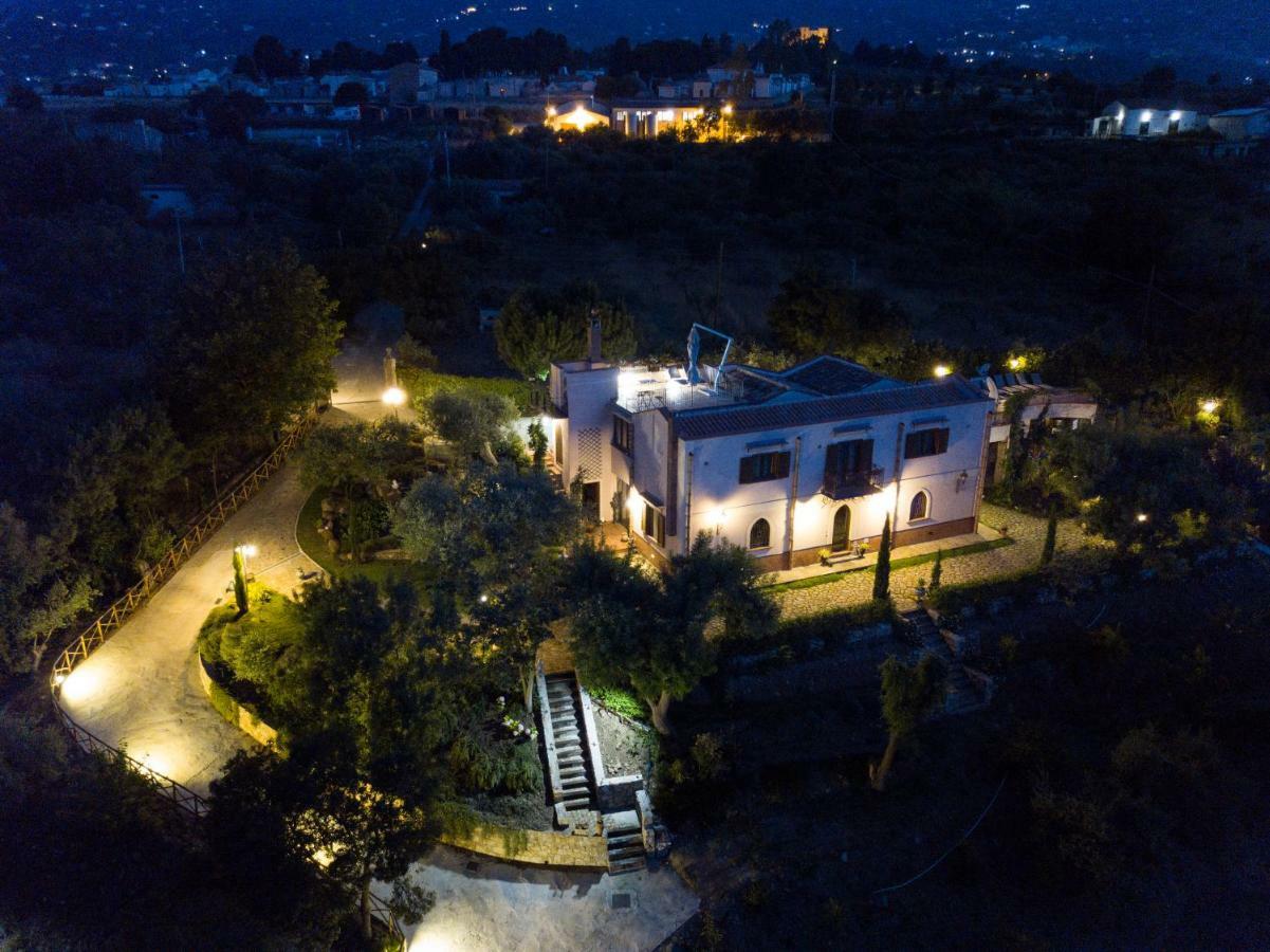 Villarose Кастельбуоно Экстерьер фото